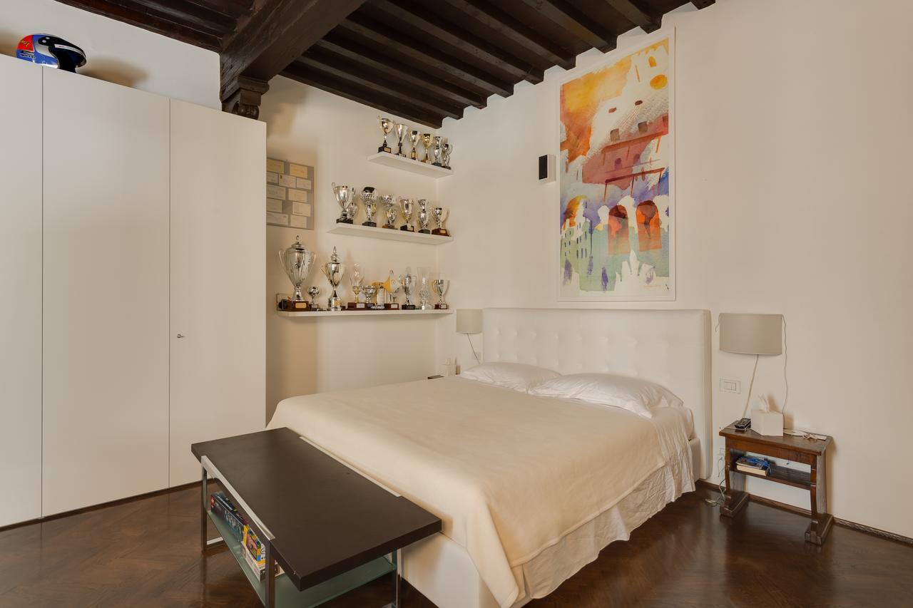 Palazzo Tempi Apartment ซานกัสชาโน อิน วัลดีเปซา ภายนอก รูปภาพ